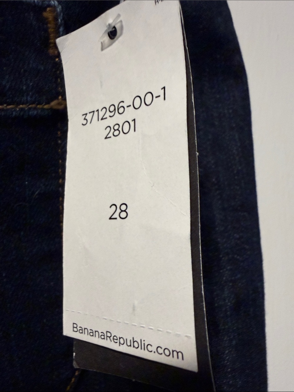 Banana Republic Women's Relaxed Wide-Leg Jeans in Dark Indigo - Picture 2 of 6